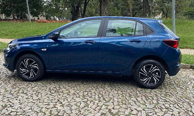 Chevrolet Onix Hatch...