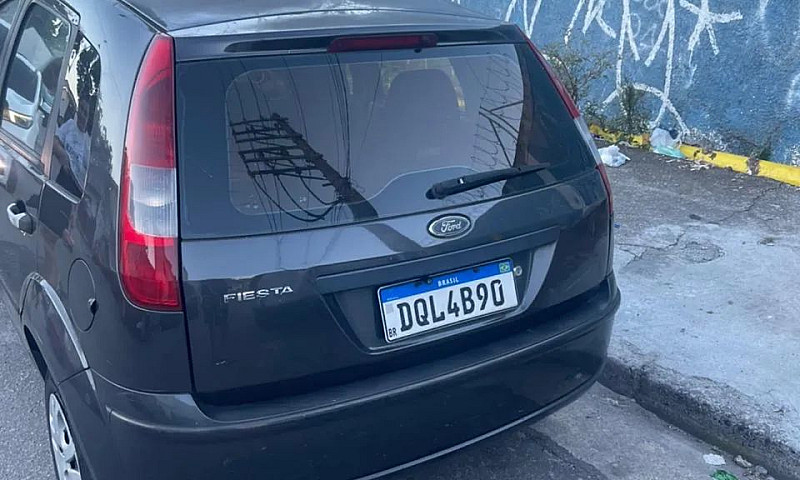 Ford Fiesta Street/ ...