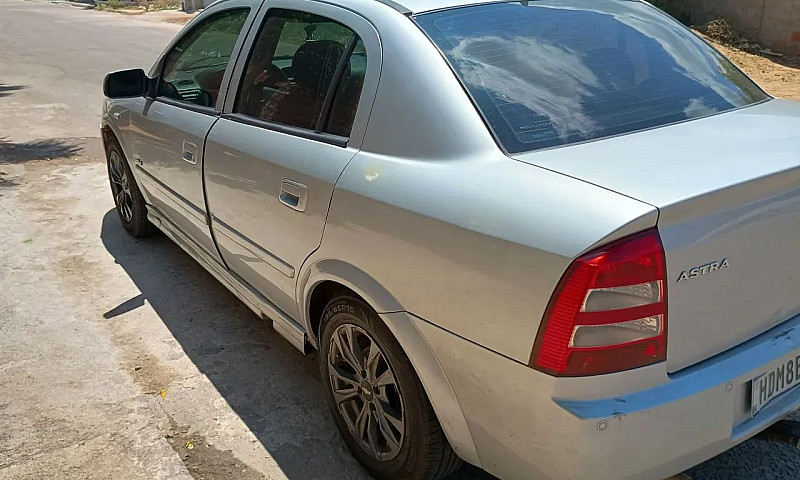 Chevrolet Astra Sed....