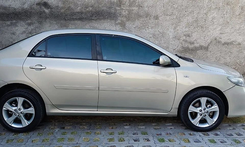 Toyota Corolla Gli 1...