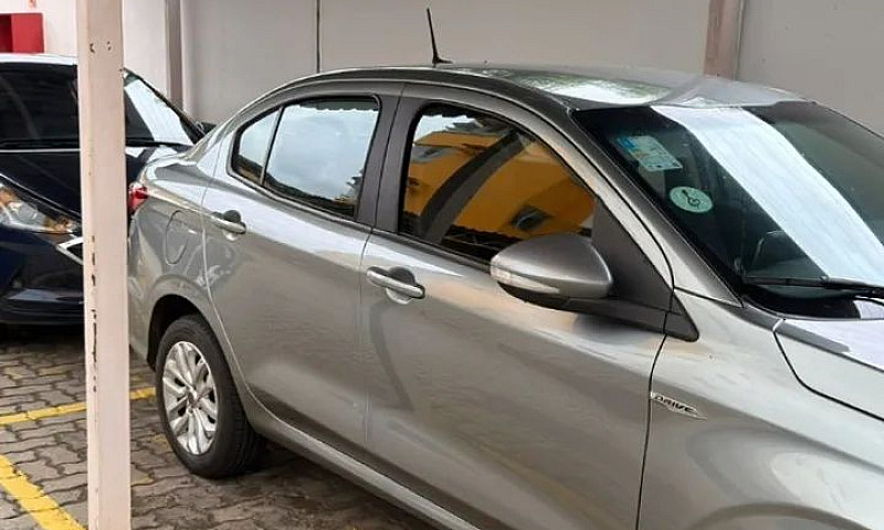 Fiat Cronos Drive Gs...