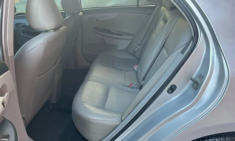 Toyota Corolla Xei 1...