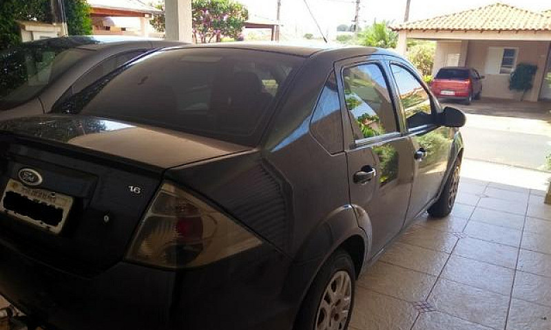 Ford Fiesta 1.6...