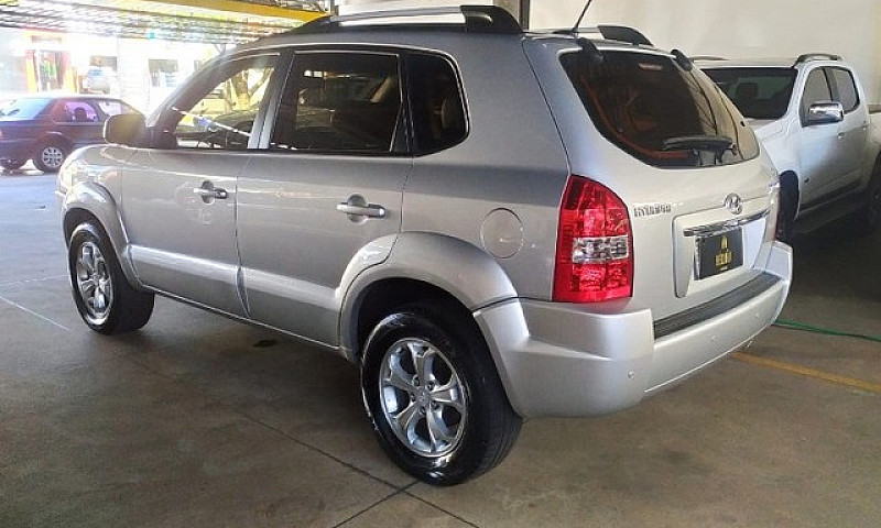 Hyundai Tucson Gls 2...