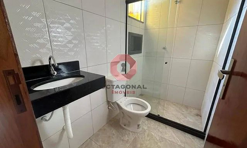 Casa Com 2 Dormitóri...