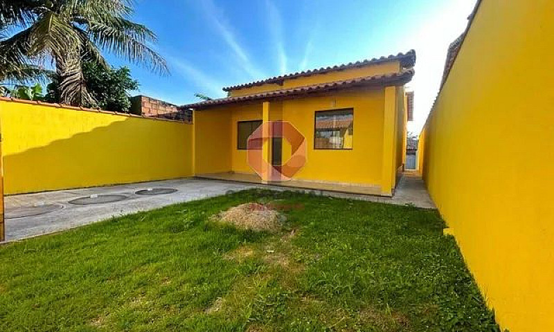 Casa Com 2 Dormitóri...