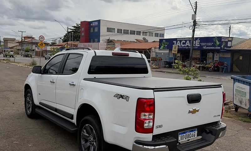 Chevrolet S10 Pick-U...