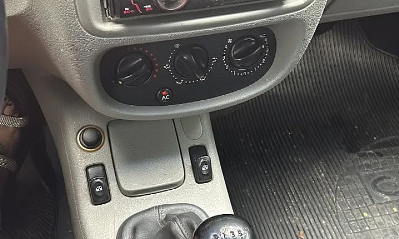 Renault Clio Auth. /...