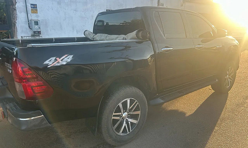 Toyota Hilux Cd Srv ...