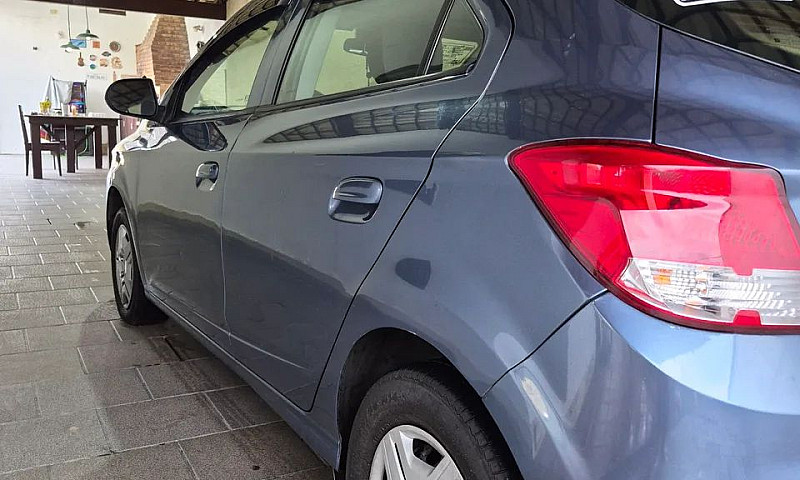 Chevrolet Onix Hatch...