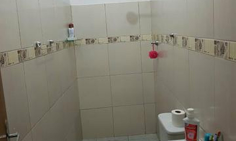 Ótima Casa Ampla Esp...