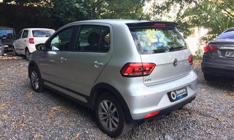 Volkswagen Fox 1.6 M...