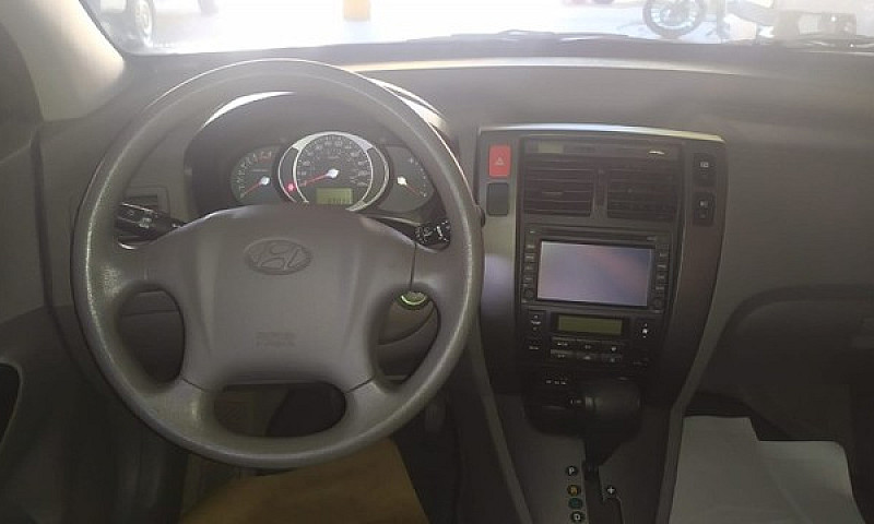 Hyundai Tucson Gls 2...