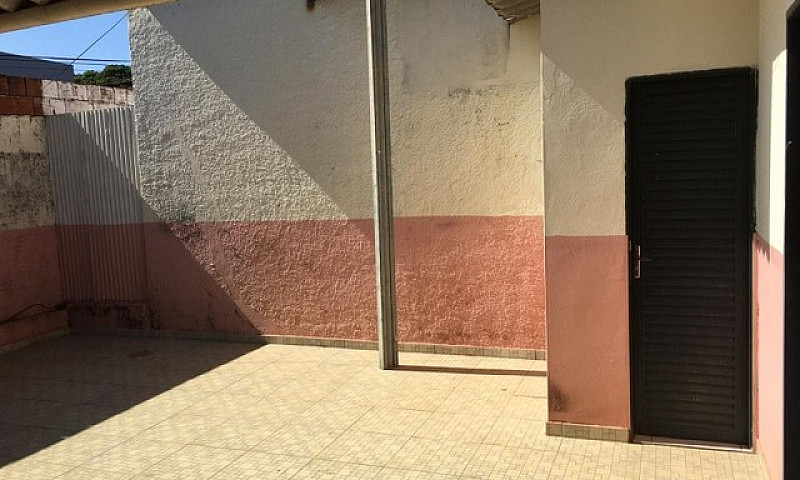 Brasília - Casa Padr...