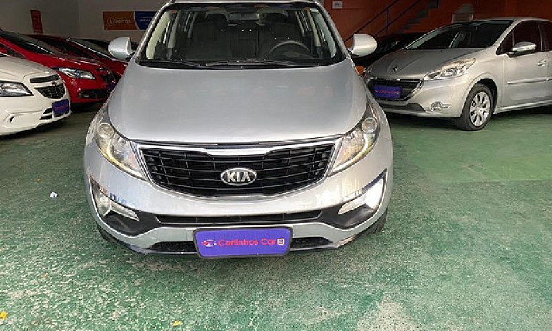 Kia Sportage ...