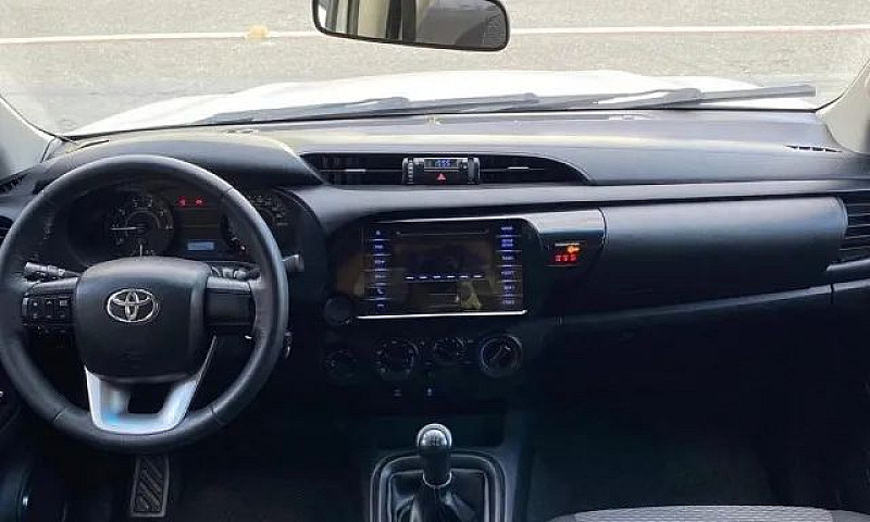 Toyota Hilux Std Pow...