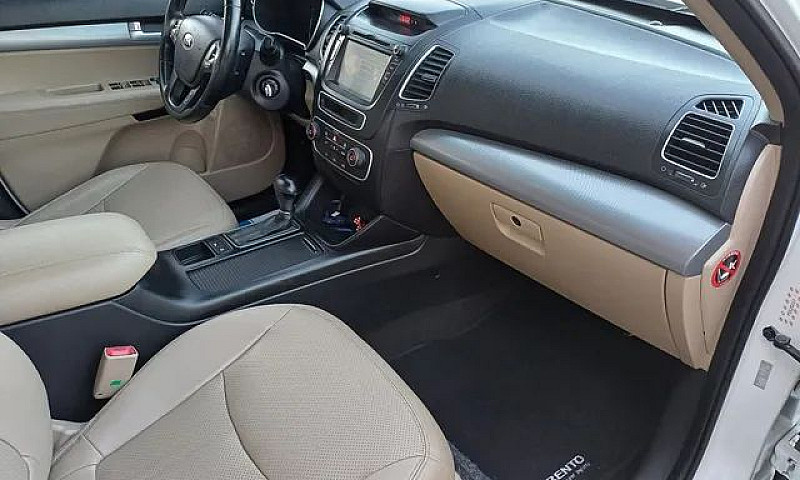 Kia Sorento 2.4 2015...