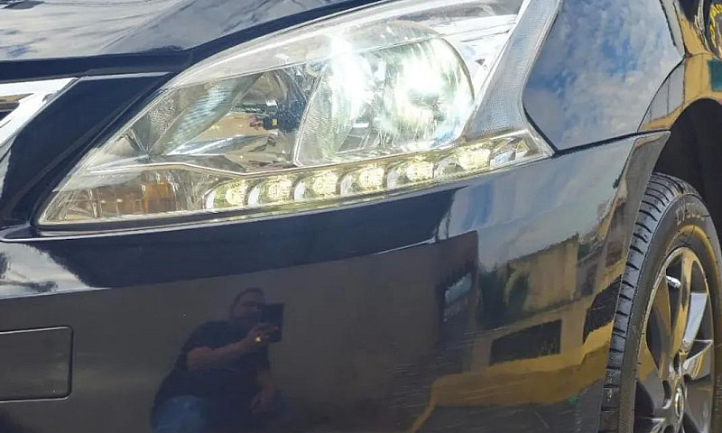 Nissan Sentra Sv 2.0...