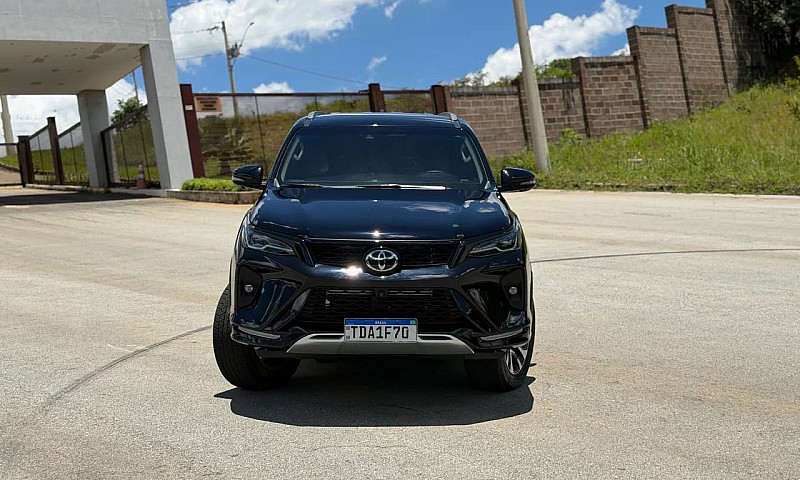 Toyota Hilux Sw4 Srx...