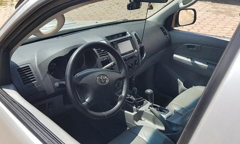 Toyota Hilux 2008 Ve...