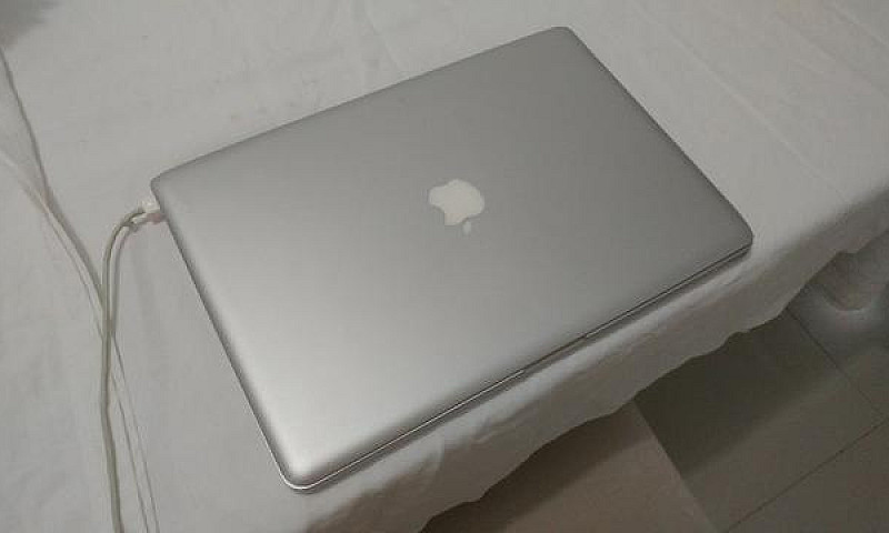 Macbook Pro Mid 2009...