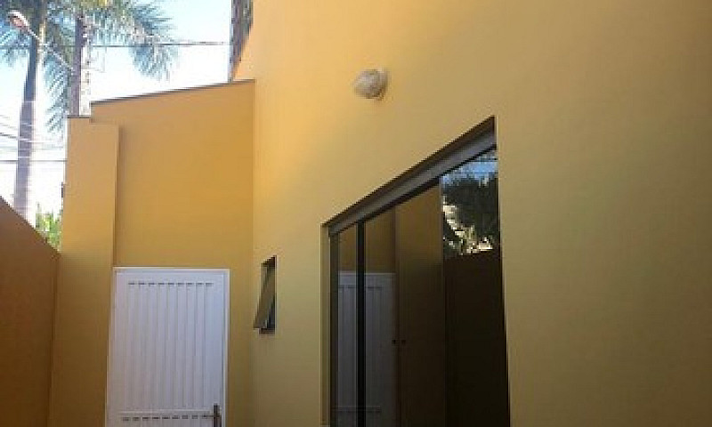 Alugo Excelente Casa...