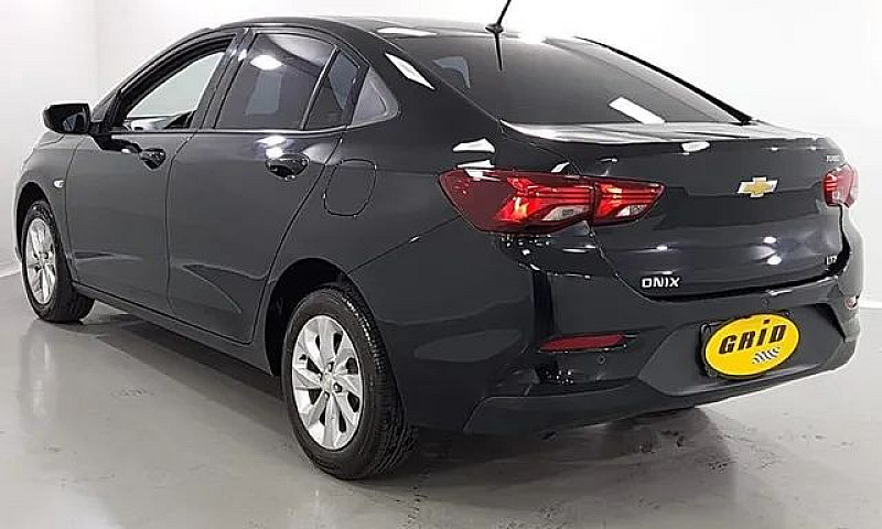 Chevrolet Onix Plus ...
