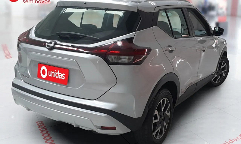 Nissan Kicks Sense 1...