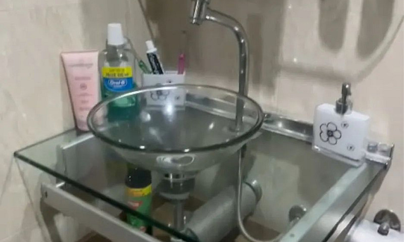  Casa De Condomínio....