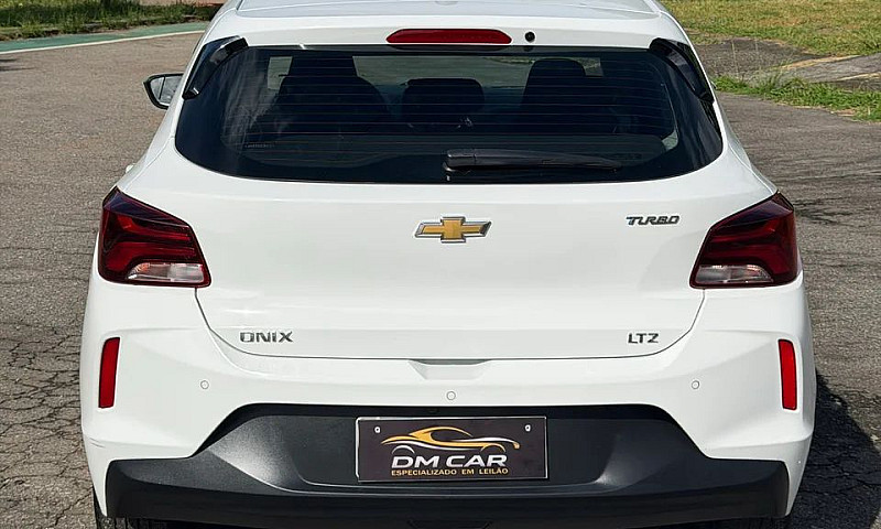Chevrolet Onix Hatch...