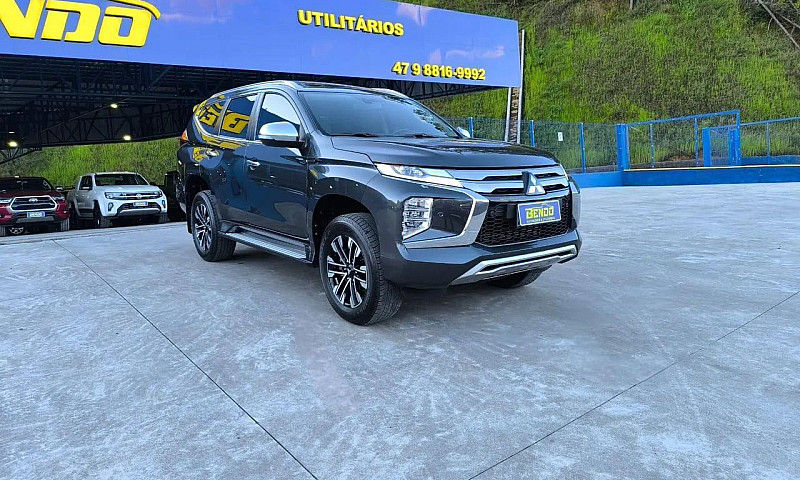 Mitsubishi Pajero Sp...