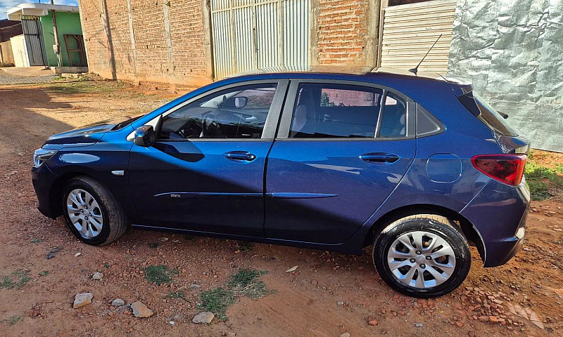 Chevrolet Onix Hatch...