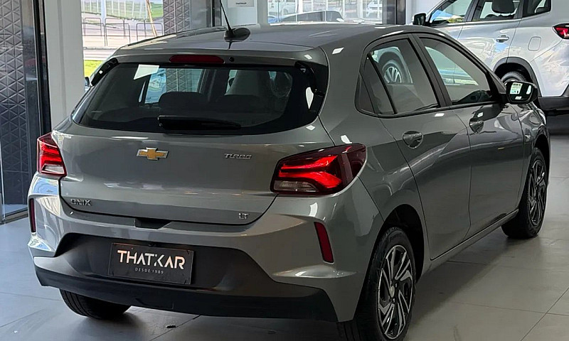 Chevrolet Onix Hatch...
