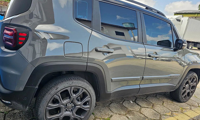 Jeep Renegade S T270...
