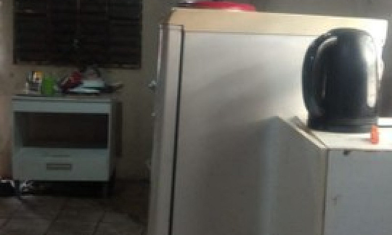 Vendo Essa Casa...