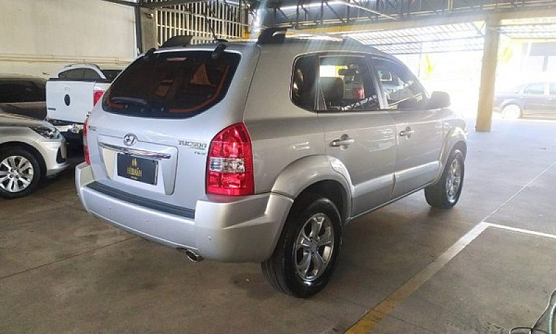 Hyundai Tucson Gls 2...