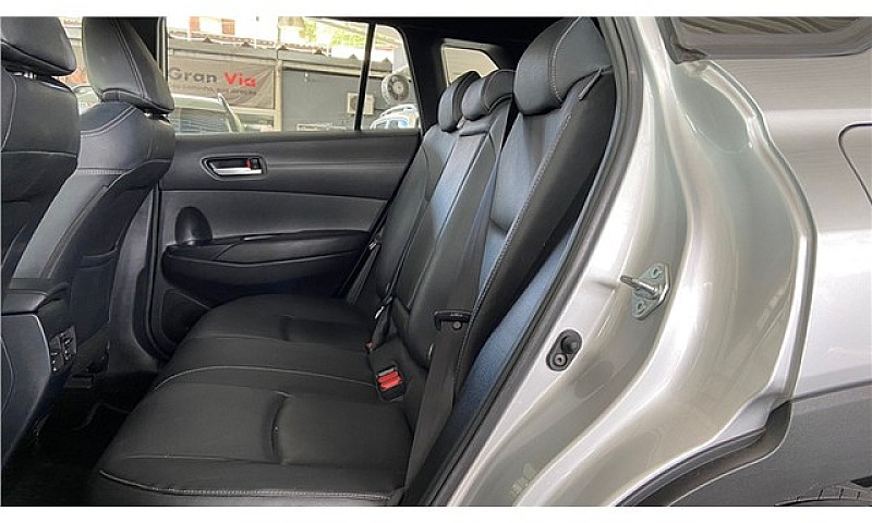 Toyota Corolla Cross...