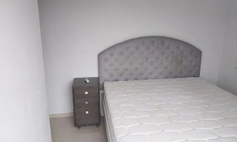 Apto Com 2/4  R$- 2....