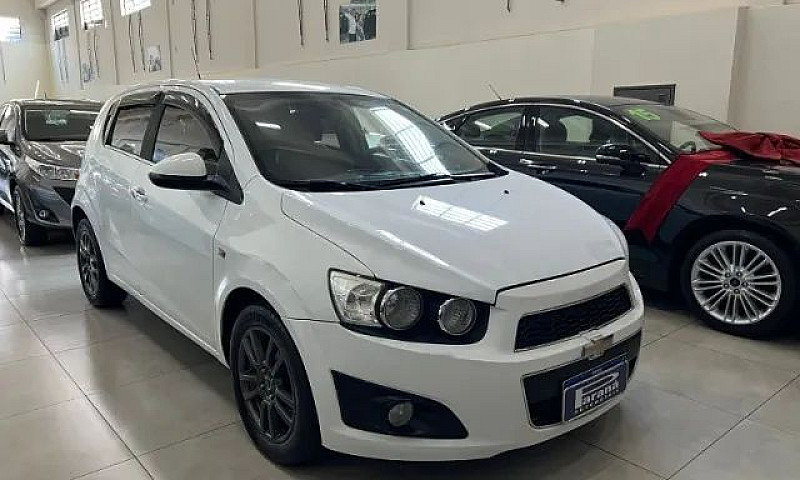 Chevrolet Sonic Hb L...