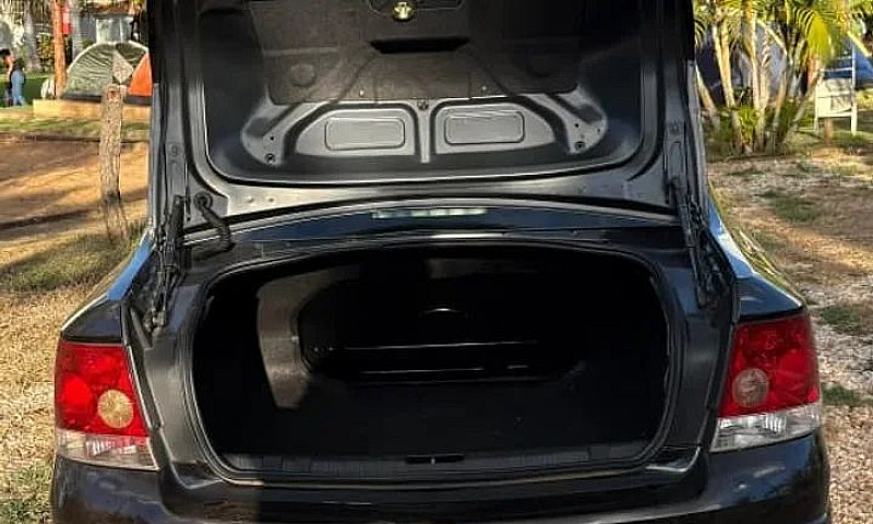 Chevrolet Vectra Exp...