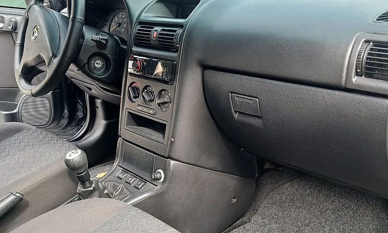 Chevrolet Astra Adva...
