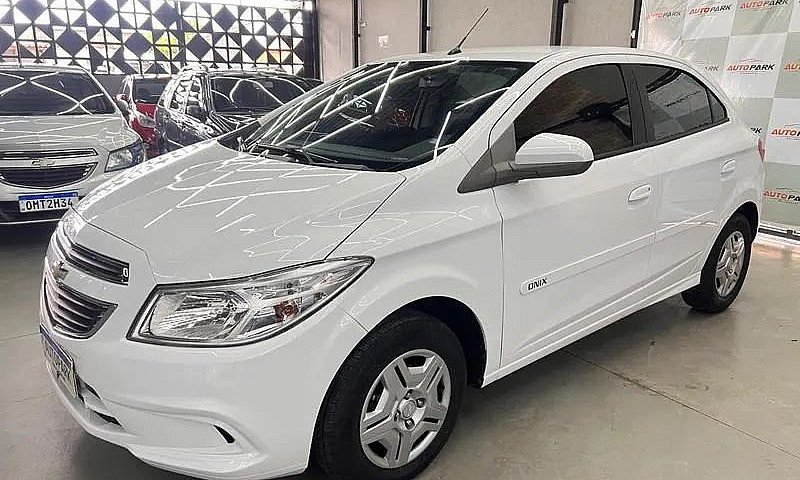 Chevrolet Onix Hatch...
