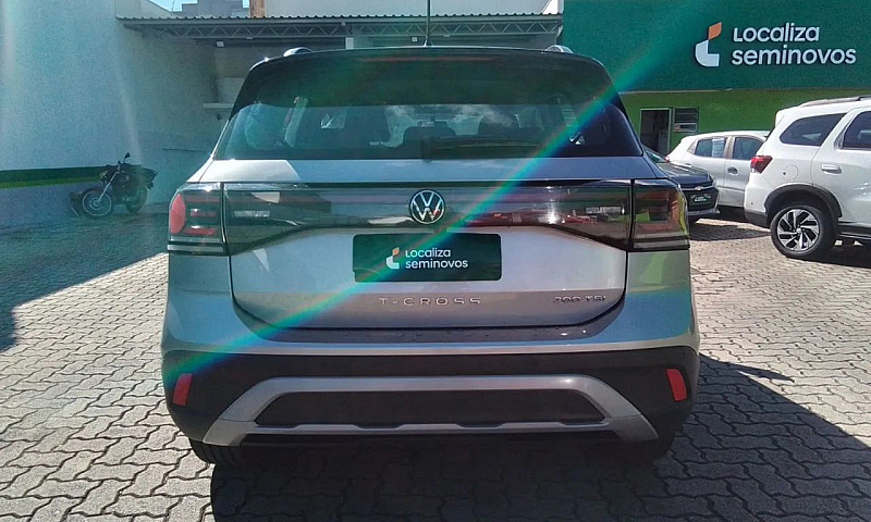 Volkswagen T-Cross 1...