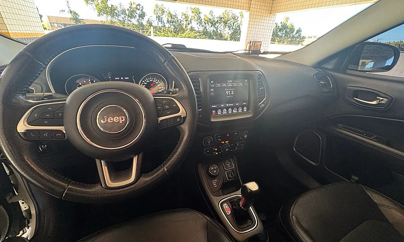 Jeep Compass Longitu...