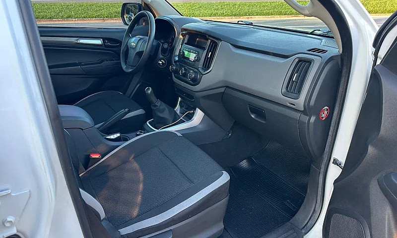 Chevrolet S10 Pick-U...