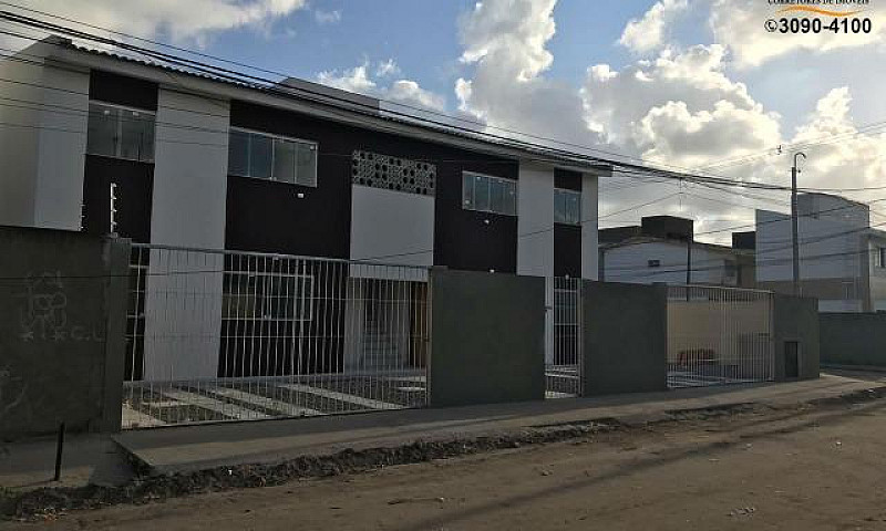 Ref. 443. Casas Em M...