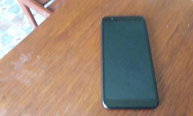 Celular...