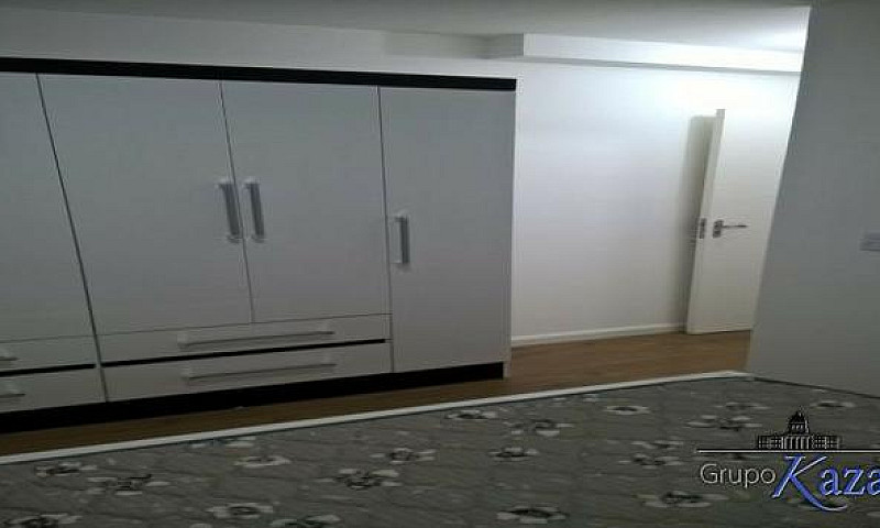 Apartamento / Padrão...