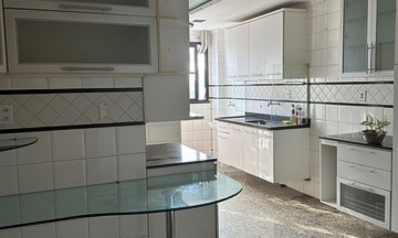 Montpllier Apartamen...