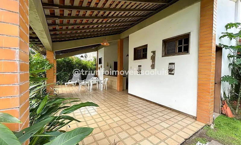 Casa No Calhau Com 3...